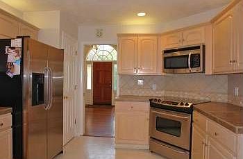 4th image of 6645 Christopher Dr
