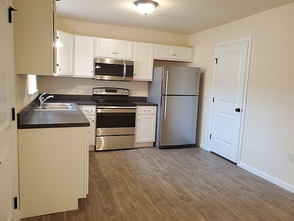 5th image of 714-724 Farmwood Ln #716