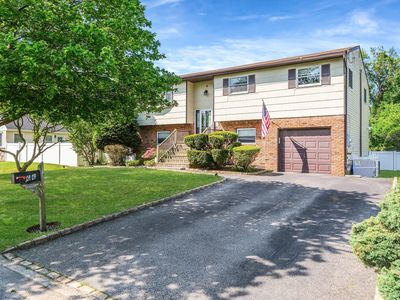 66 Stowe Avenue, Babylon, NY, 11702