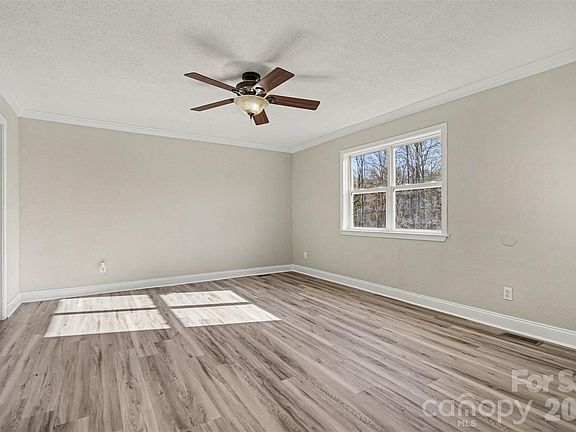 5th image of 1050 Legion Club Rd