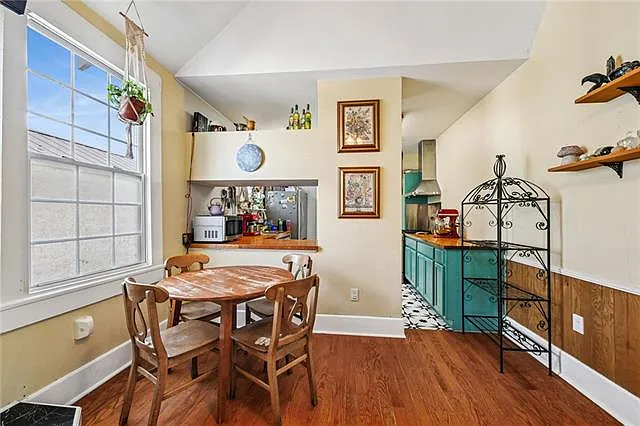 527 Grefer Ave — Photo 8