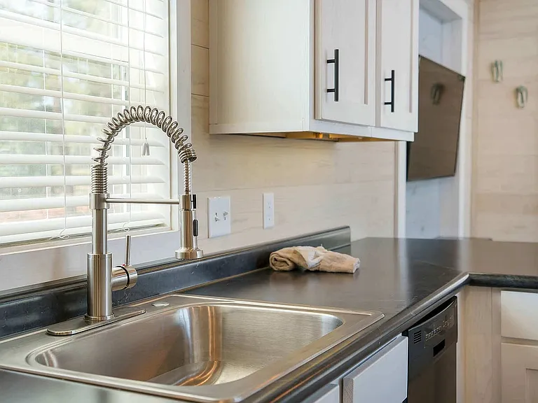 Seashore gooseneck faucet