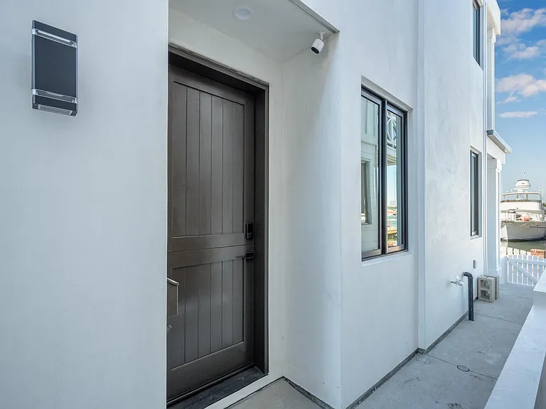 413 E Edgewater Ave — Photo 45