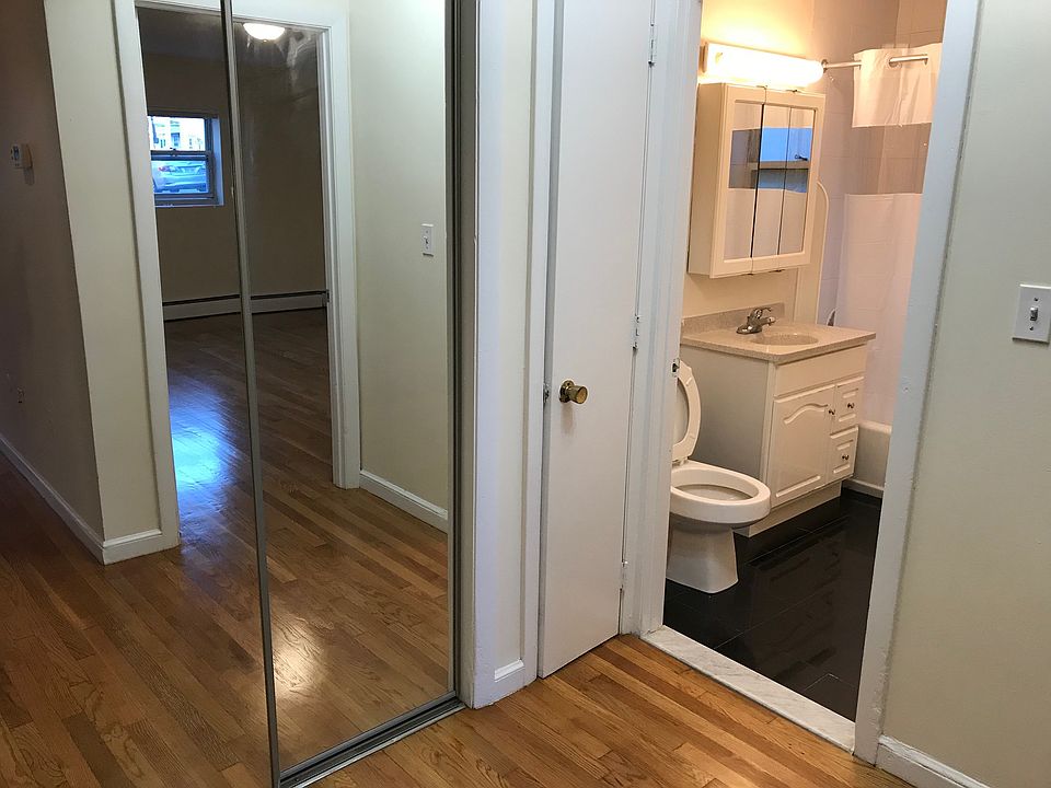 2nd image of 23 Gardner St #2