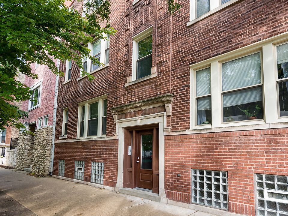 2nd image of 3103 N Racine Ave
