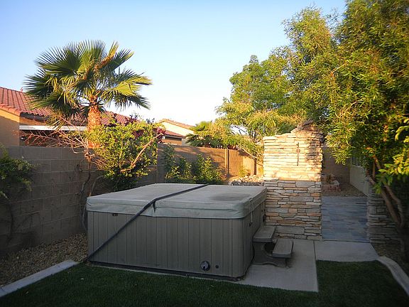 4th image of 7209 Frontier Hills Ave