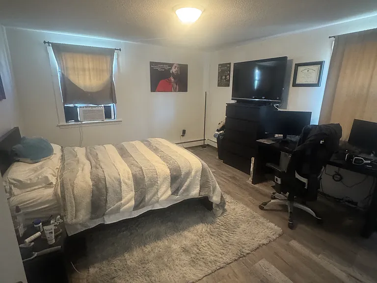 21 Walnut St #5 — Photo 4