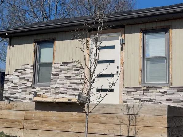 86 Omar St, Pontiac, MI 48342