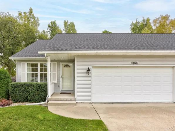 8889 N Brookshire Dr, Saginaw, MI 48609