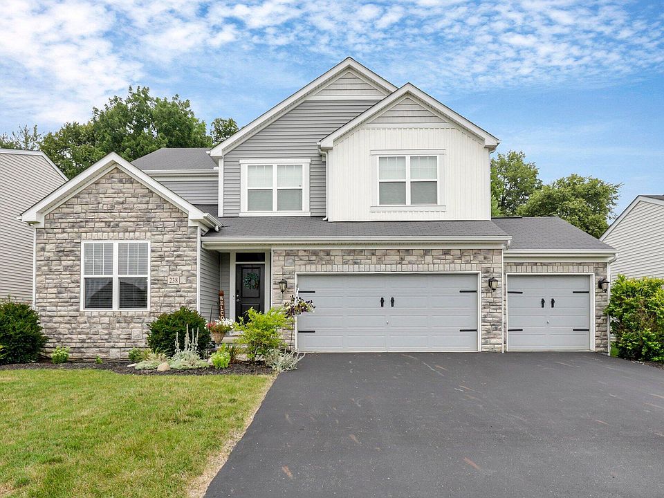 1st image of 238 Glen Crossing Dr