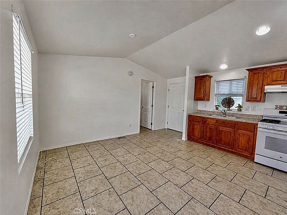 3rd image of 12995 6th St Space 3