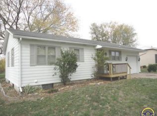 319 Forrest Gragg Dr, Osage City, KS 66523