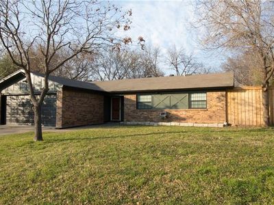 6829 John Dr, Richland Hills, TX, 76118