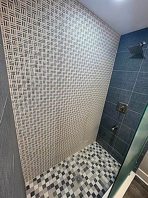 5th image of 2847 W 36th St #2