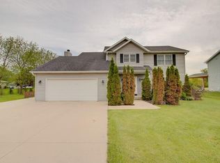 5903 85th St, Pleasant Prairie, WI 53158