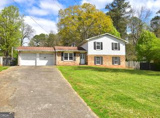 3071 Hillwood Dr, Lawrenceville, GA 30044