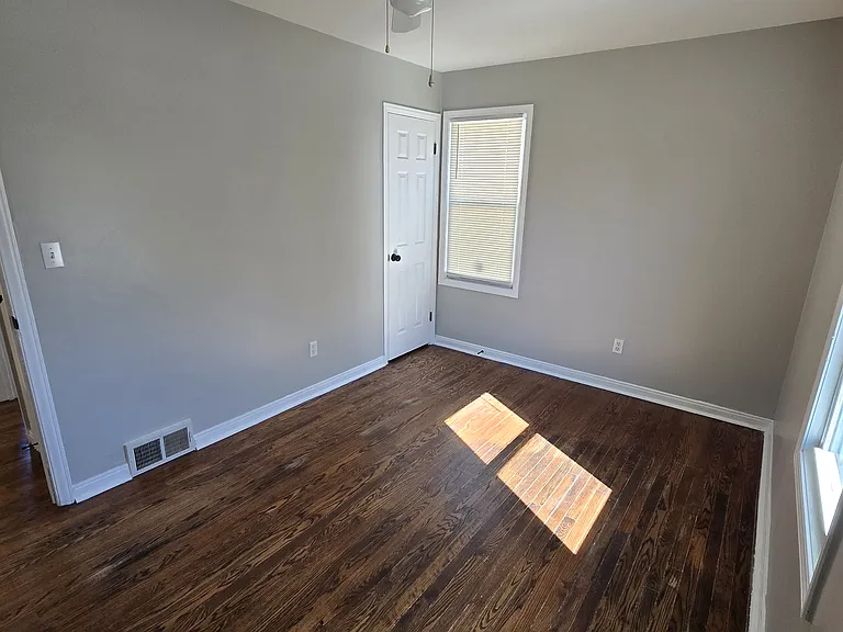 23809 Battelle Ave — Photo 13