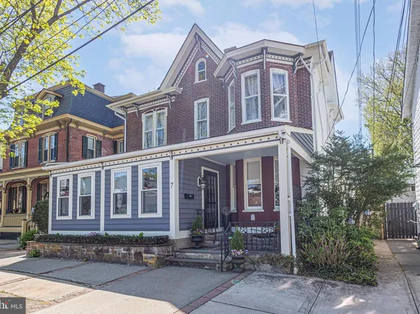 7 York St, Lambertville, NJ 08530