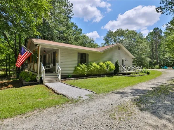 3120 Pebblebrook Dr, Loganville, GA 30052