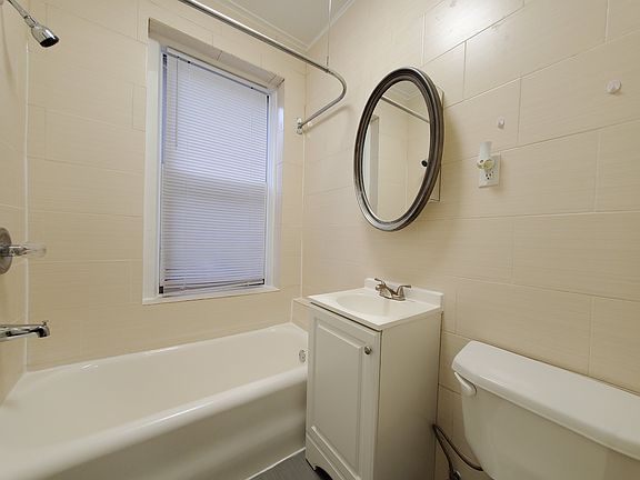 3rd image of 30 Kensington Ave #34E