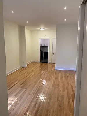 Rented by Performing Assets Corp | media 15