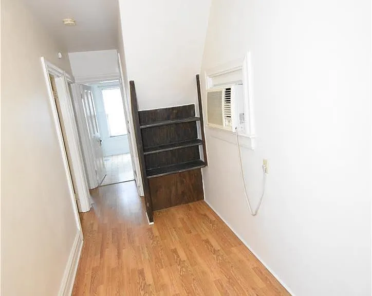 215 Cattell St #2 — Photo 8