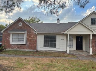 9606 Benthos Dr, Houston, TX 77083