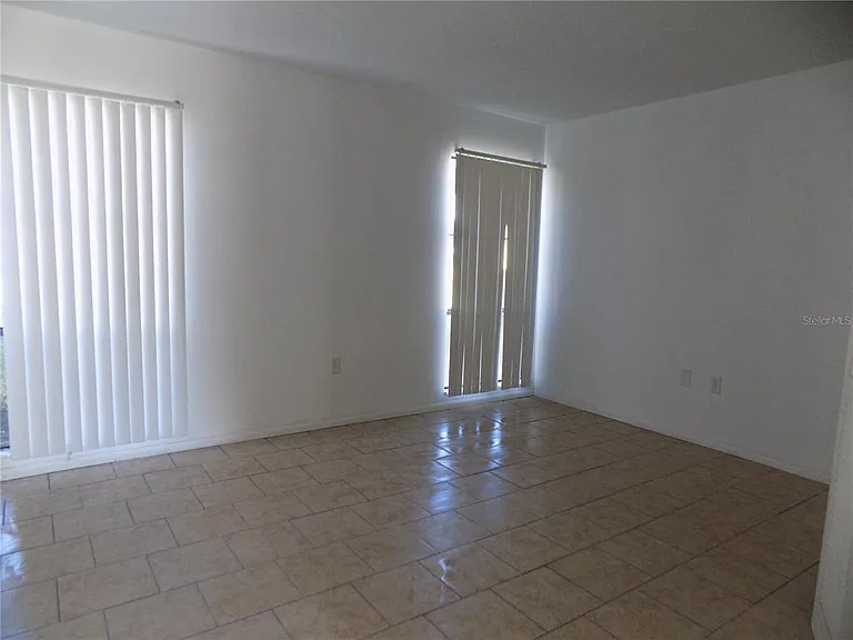 2811 SW Archer Rd #X201 — Photo 20