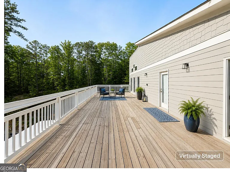5589 River Rd #B — Photo 4