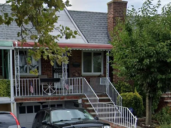 8915 75th Ave, Ridgewood, NY 11385
