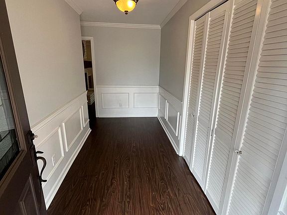 4th image of 3304 Highland Dr