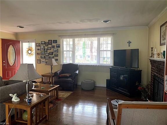 4th image of 4808 Algonac Ave
