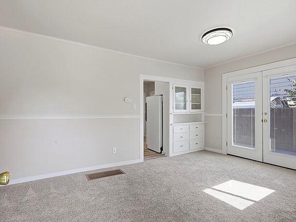 4th image of 3423 E 30th Ave