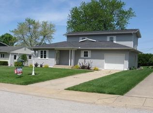 209 Devonshire Rd, Washington, IL 61571