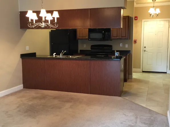 2214 Suncrest Vlg #1, Morgantown, WV 26505