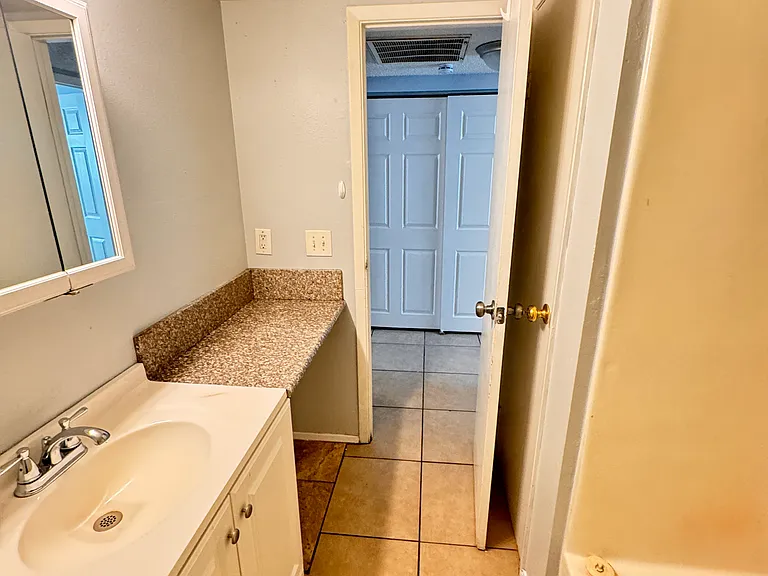 1309 N 22nd St #3 — Photo 3