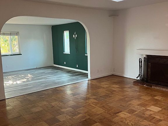 2nd image of 827 Falcon Dr
