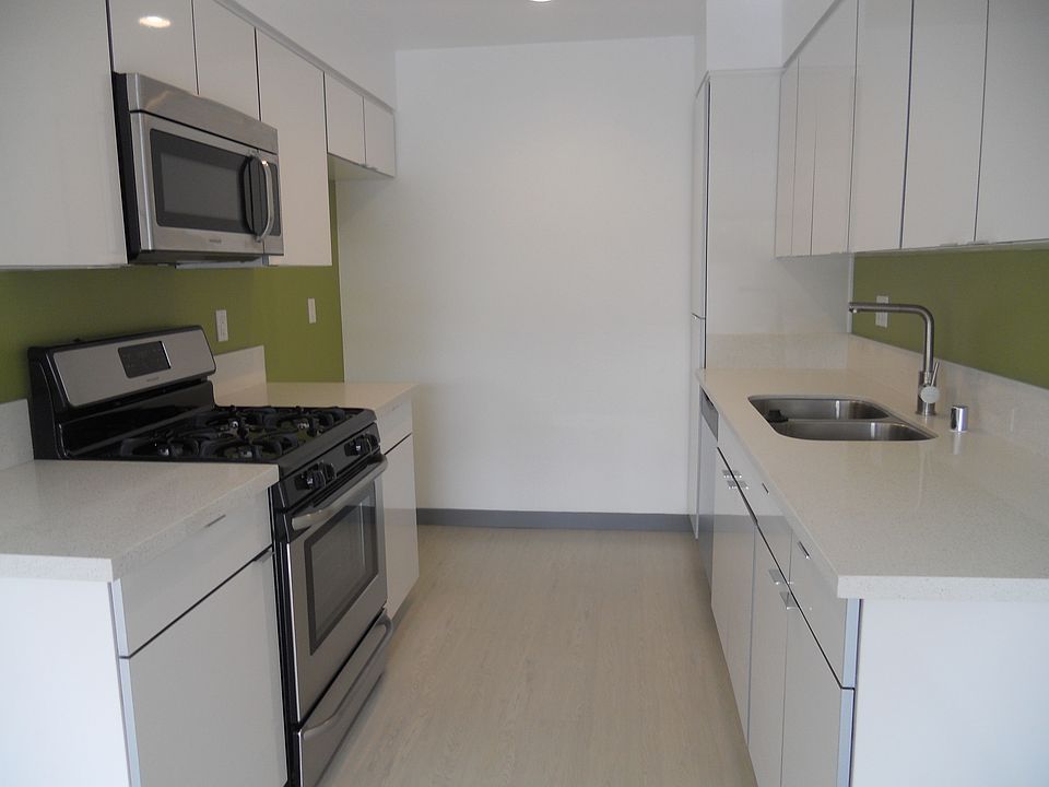 1st image of 161 E 18th St APT 11