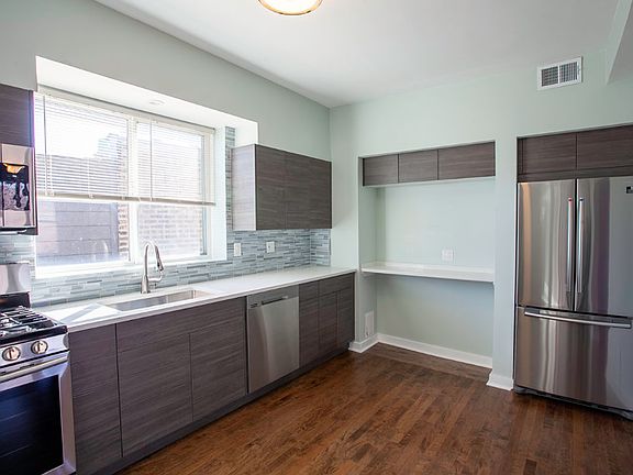 3rd image of 3859 N Spaulding Ave Unit 2