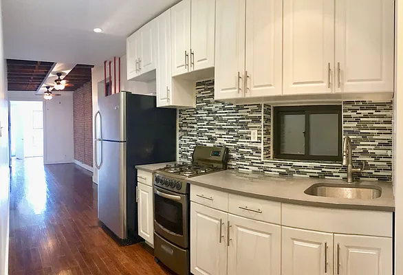 Rented by Zjama Realty Corp | media 20