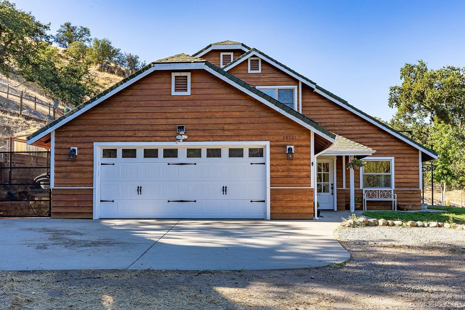 OZWNRT ブーファン　BoophamneMan TheCaudexMan 29521 Buckeye Ct, Tehachapi, CA 93561 | Zillow