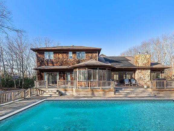 4th image of 20 Forrest Dr