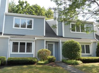 3 Winchester Ct, Farmington, CT 06032