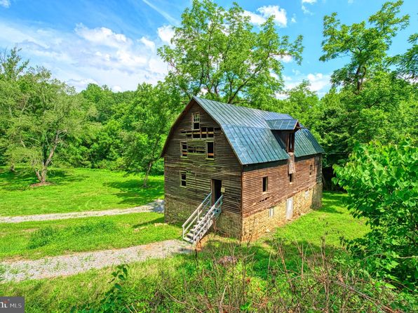 18 Old Mill Rd, Washington, VA 22747