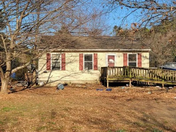961 Ferry Rd, Heathsville, VA 22473