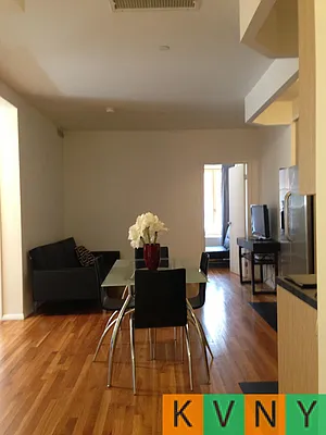 Rented by KVNY Soho | media 35