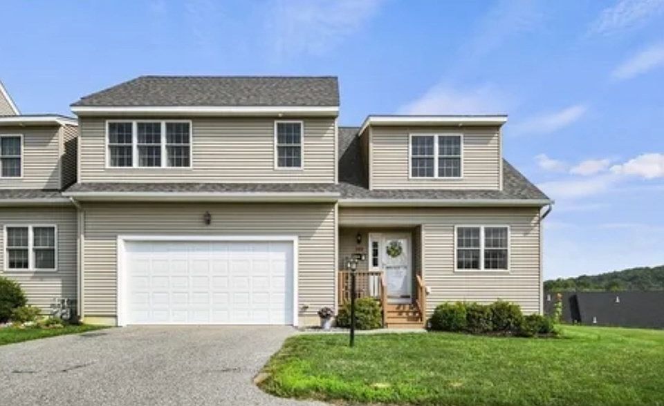 148 Ariel Cir #56, Sutton, MA 01590 | Zillow