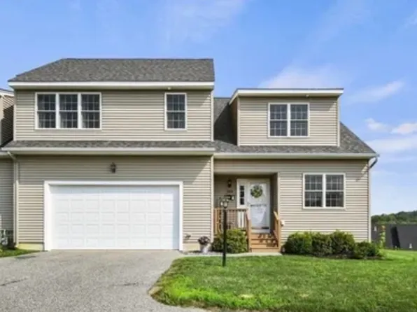 148 Ariel Cir #56, Sutton, MA 01590