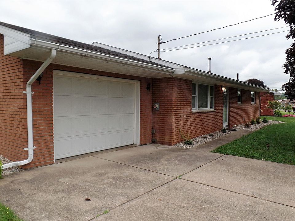 1st image of 907 Lakeview Dr
