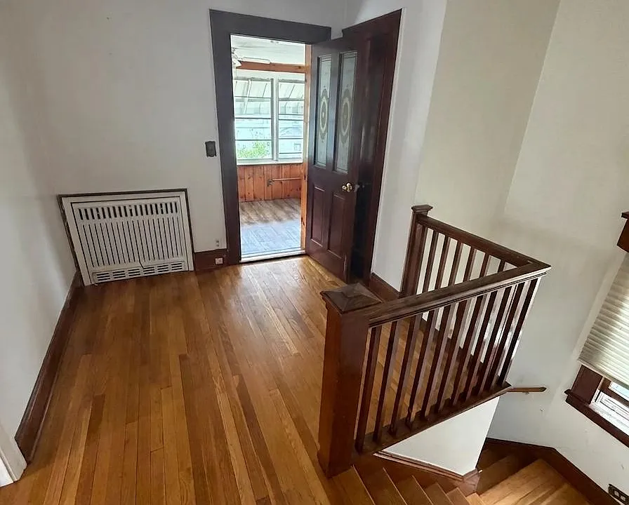 115 Palm St #2